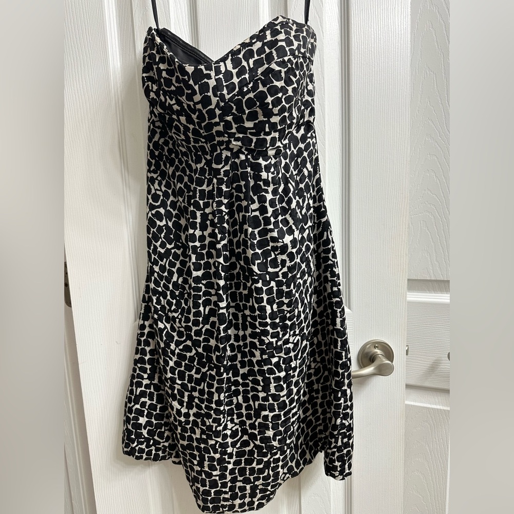 White House Black Market Mini Dress - Size 8